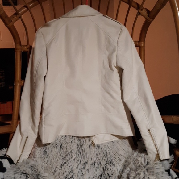 White leather jacket - Picture 3 of 3